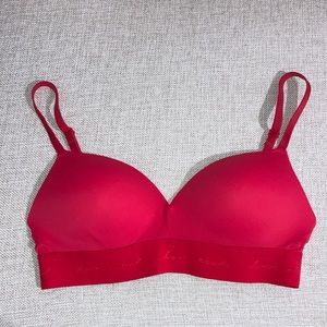 PINK smooth and soft bra in bright red ❤️